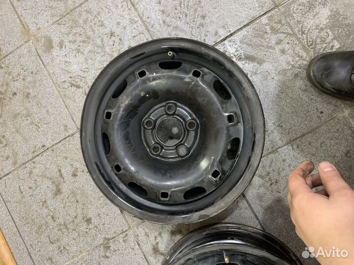 Два штампа r14 WV