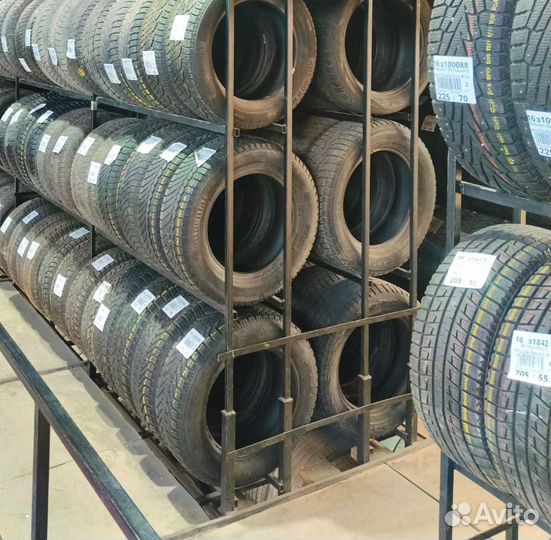 Kumho WinterCraft WP72 245/40 R19 94M