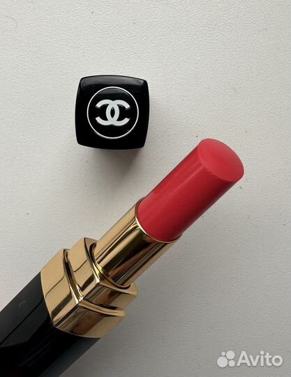 Chanel помада блеск 142 rose emotif