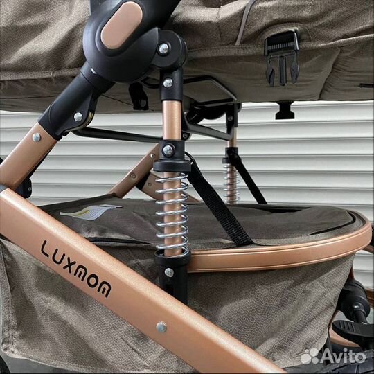 Luxmom Прогулочная коляска