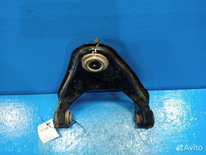 Рычаг подвески верхний передний левый Mitsubishi