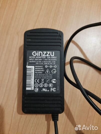 Адаптер питания Ginzzu GA-1040U