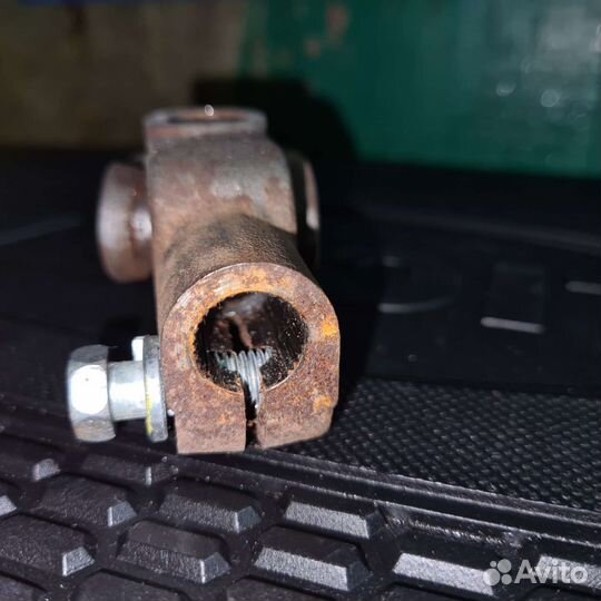 Карданчик рулевой рейки Toyota yaris 2