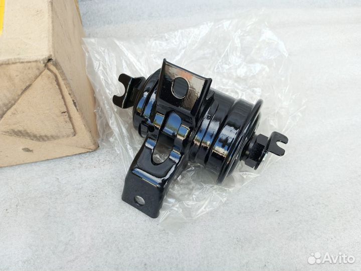 Топливный фильтр Toyota land cruiser Lexus LX450 1