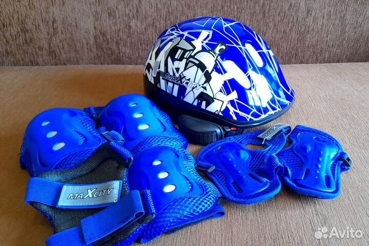 Детский шлем и защита для катания на роликах