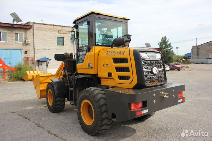 Фронтальный погрузчик Redstar ZL25, 2023