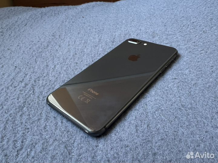 iPhone 8 Plus, 64 ГБ