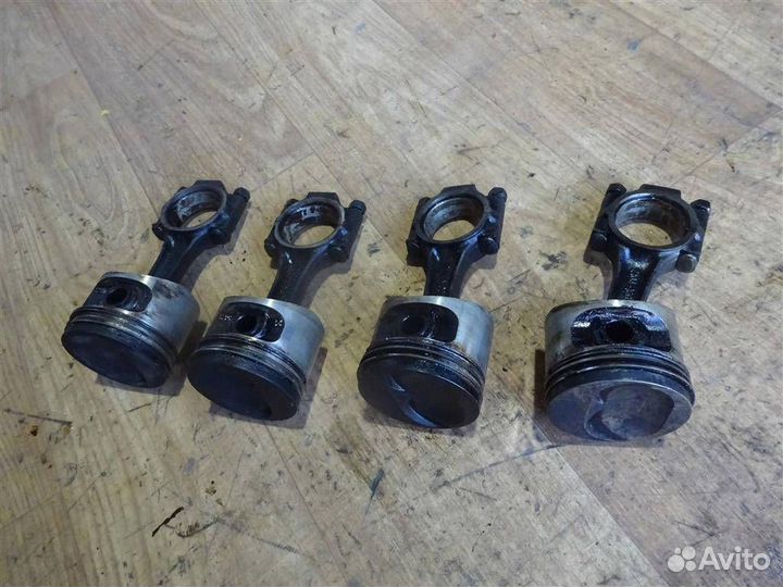 Поршень с шатуном ваз 2110