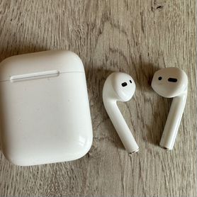 Беспроводные наушники Airpods