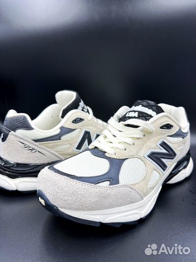 New Balance 990