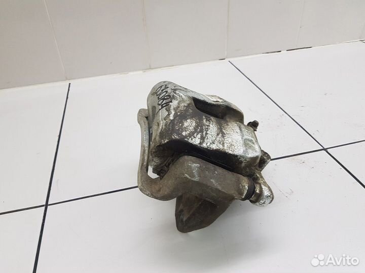 Суппорт передний (правый) (Hyundai Creta II)