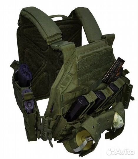 Плитник (бронежилет) с подсумками на быстросбросах