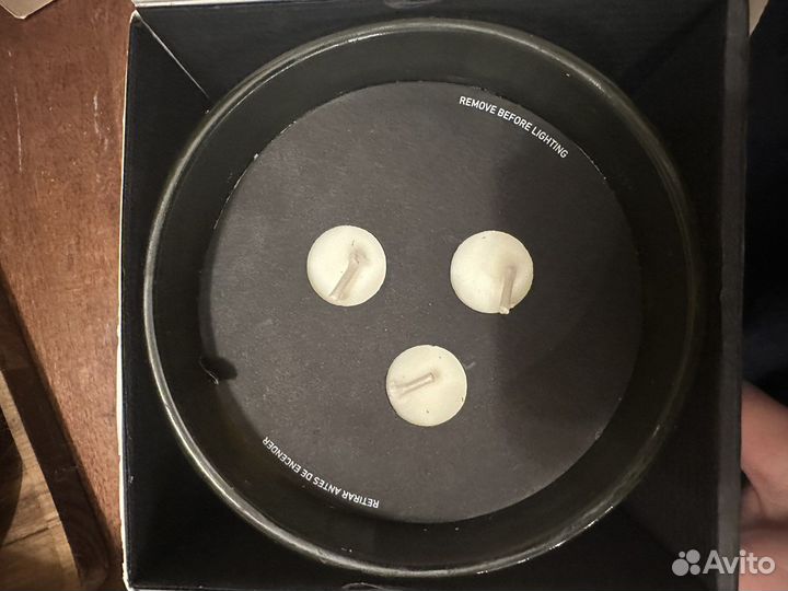 Ароматическая свеча Zara Absolute Linen 620 грамм