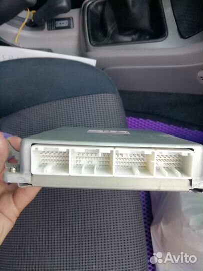 Блок эбу субару 22611ak670