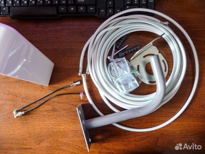 4G Антенна Kroks KAA-1700/2700