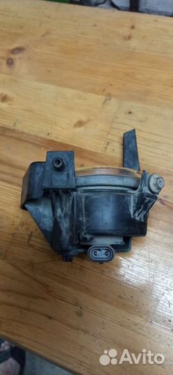 Противотуманная фара Субару форестер 84501SA180