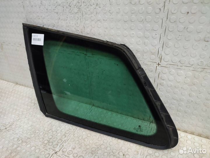 Стекло кузова заднее левое Skoda Kodiaq 2016