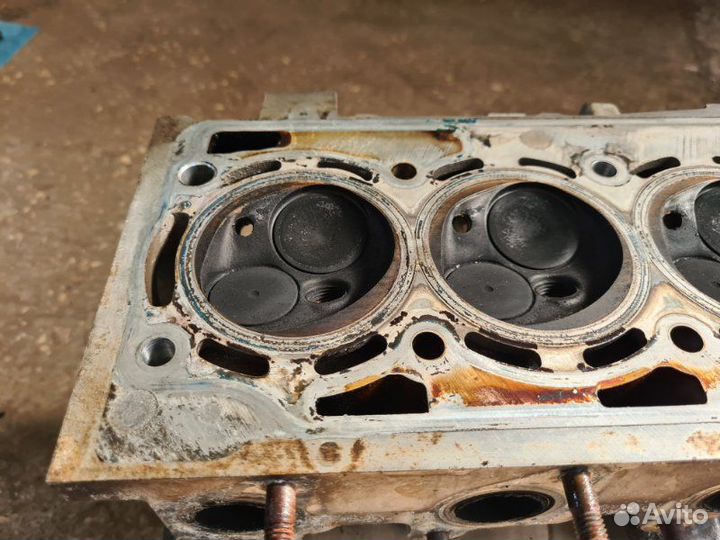 Головка блока цилиндров Skoda Yeti cbzb 2011