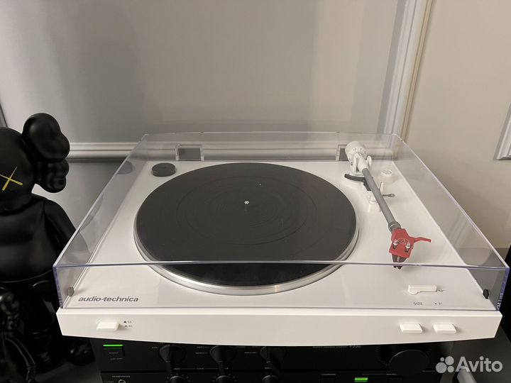 Виниловый проигрыватель audio technica