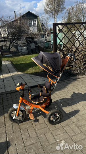 Детский велосипед с ручкой