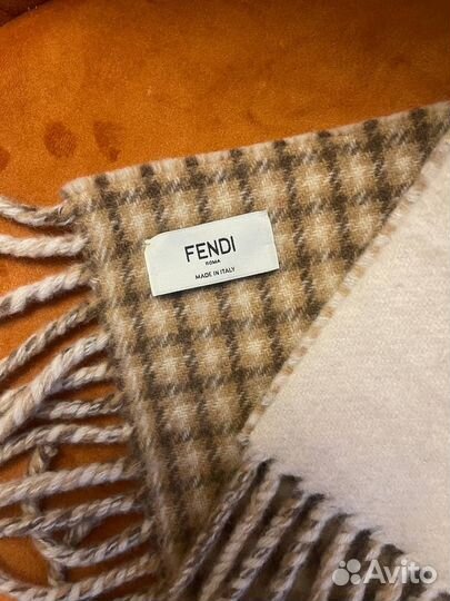 Шарф Fendi