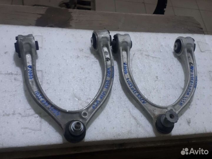 Рычаг передний левый верх Mercedes A205