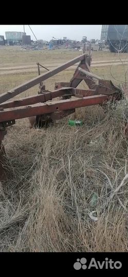 Плуг 4х корпусный