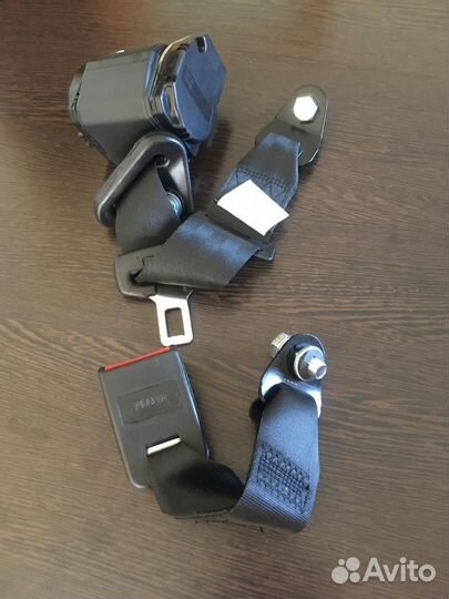 Ремень безопасности новый задний