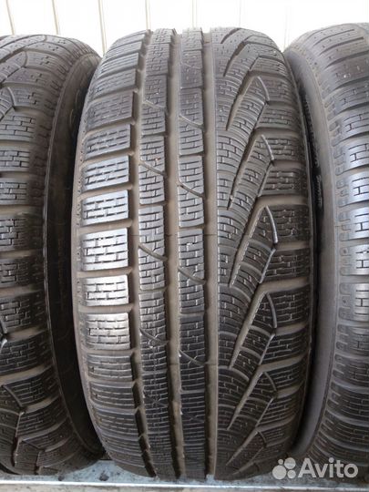 Pirelli Winter Sottozero 210 Serie II 225/50 R17