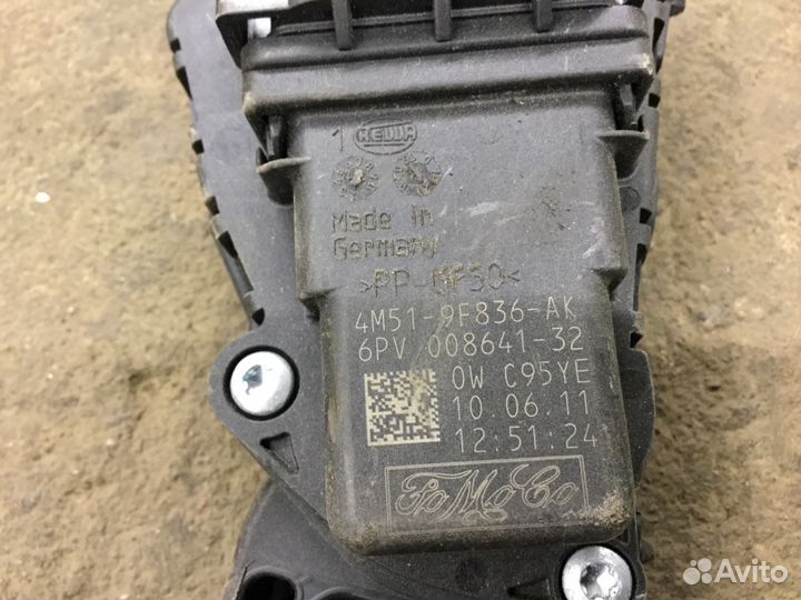 Педаль газа Форд Фокус 2 2005-2011