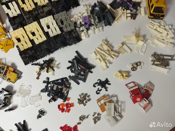 Запчасти, коробки раф 1:43 СССР оригинал