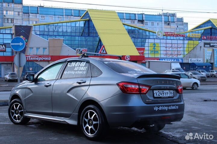 Зеркальный фотоаппарат canon 650d kit