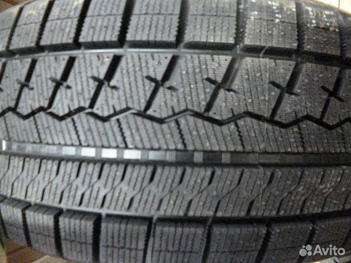 Sailun Ice Blazer Arctic 235/55 R18 104H