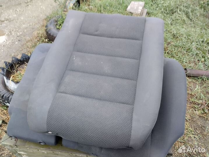 Задний ряд сидений Фольксваген туарег