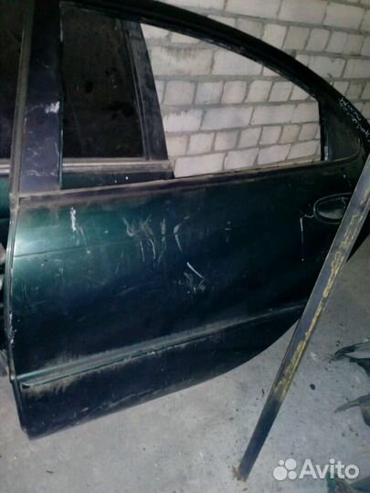 Двери передние, задние Chrysler 300M