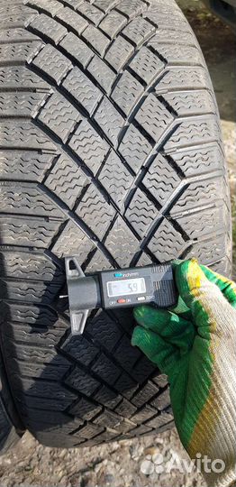 Continental ContiVikingContact 7 215/55 R17