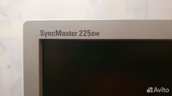 Монитор Samsung 22' SyncMaster 225BW