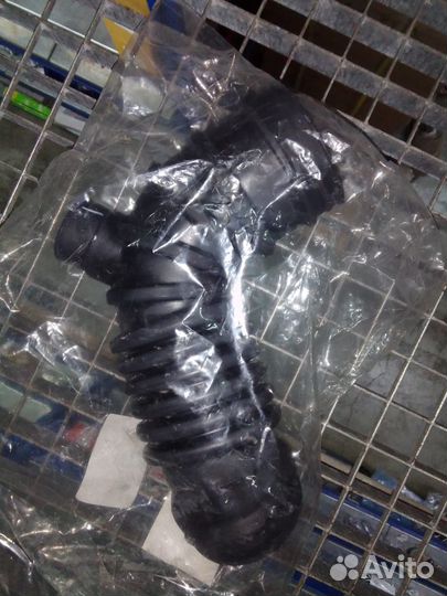 Патрубок воздушного фильтра