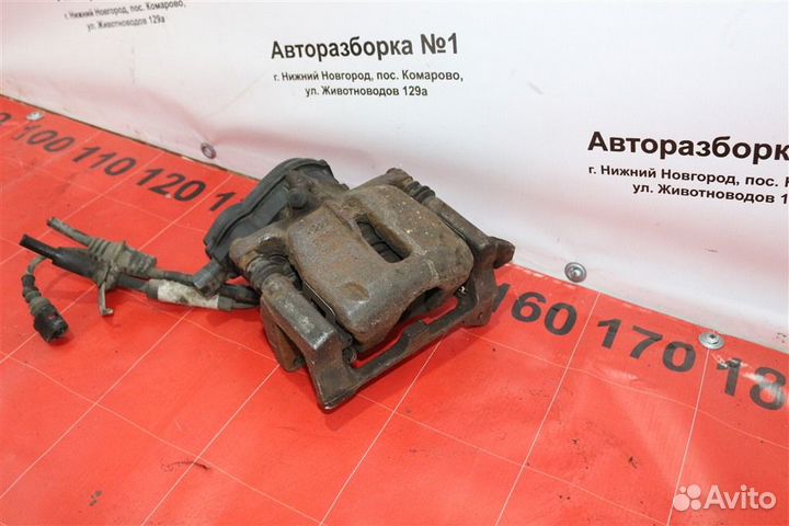 Суппорт тормозной задний правый Audi A4 седан B8