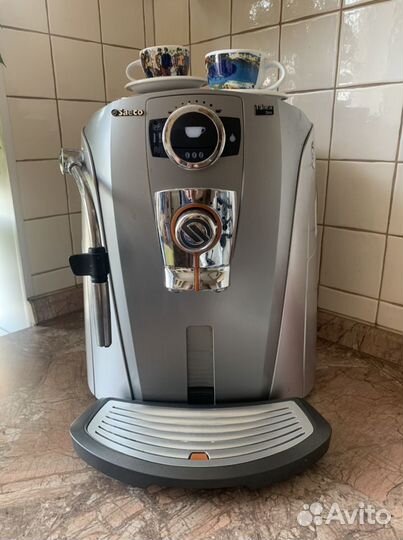 Кофемашина saeco
