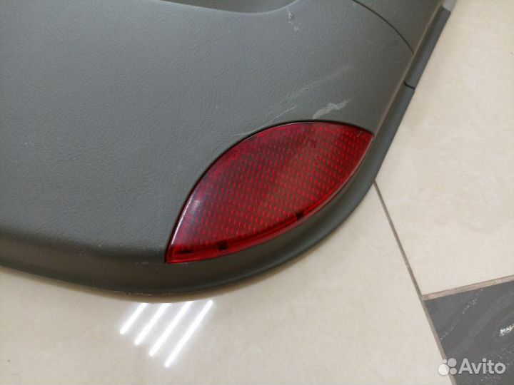 Обшивка двери передняя правая Hyundai Santa Fe SM