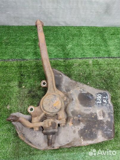 Кулак передний левый Lexus GS300 (S160) 2001