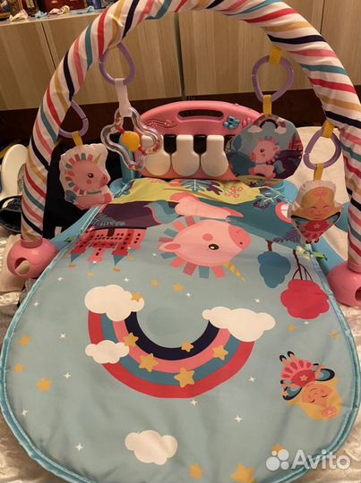 Детский коврик с пианино