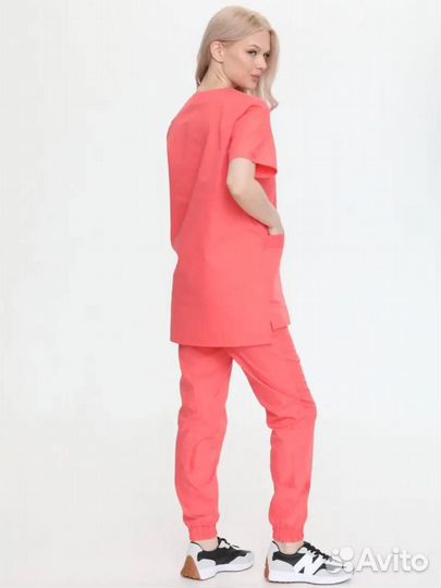 Новый медицинский костюм