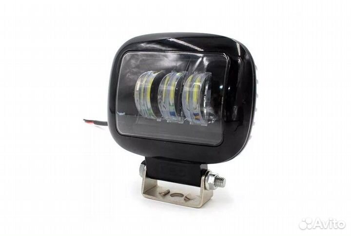 Прожектор 9-32V 30W 3SMD 120x110mm дальний