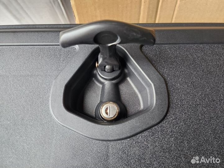 Инструментальный пластиковый ящик Bawer E015000