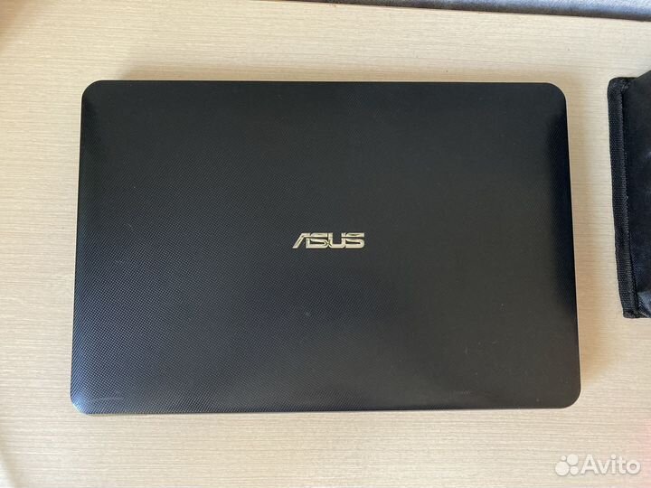 Ноутбук asus