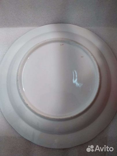 Круглое блюдо Кузнецов