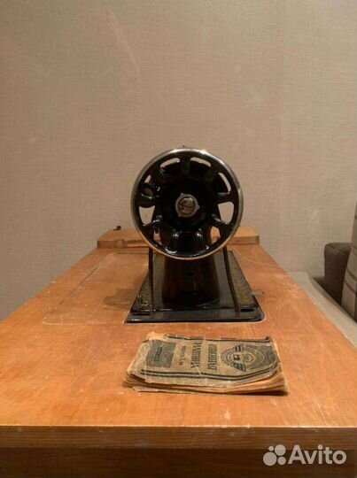 Швейная машина Подольск ножная