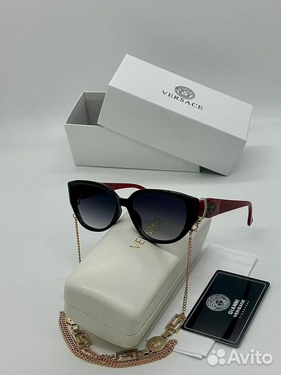 Солнцезащитные очки женские Versace